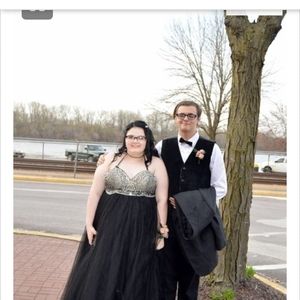 Meet your Posher, Angel